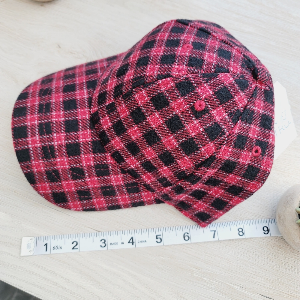 💕 NWT Time and Tru Red Black Mini Check Cap - Picture 11 of 15